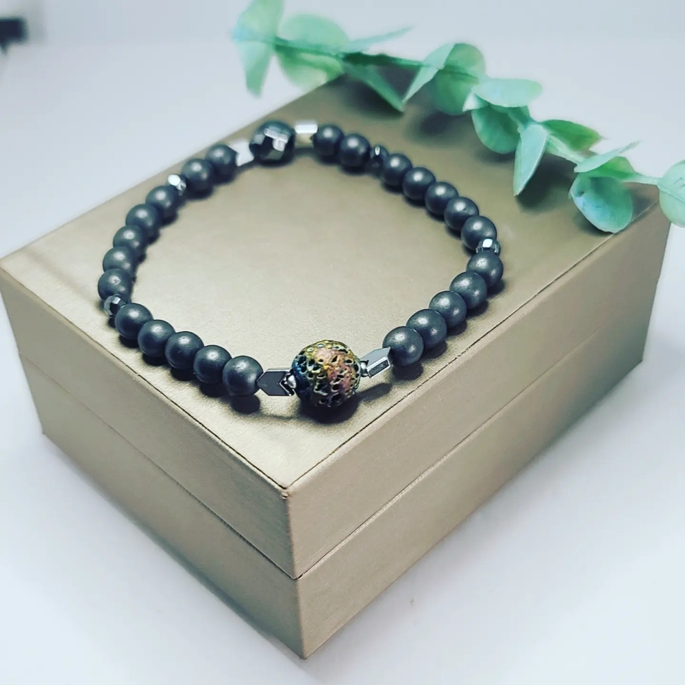 Hematite, Lava bracelet